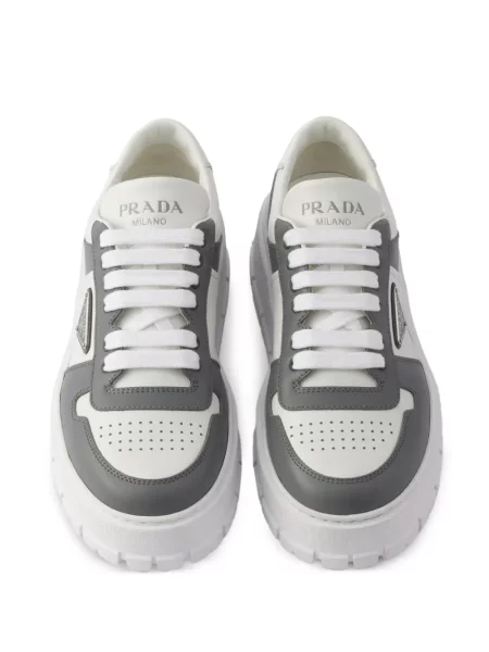 Bőr sneaker Prada fehér