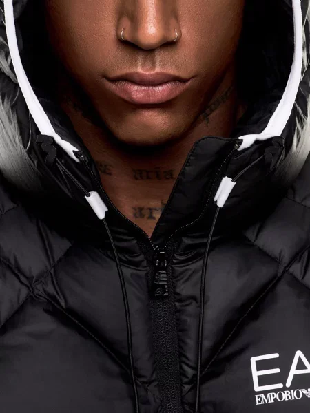 Куртка Ea7 черная