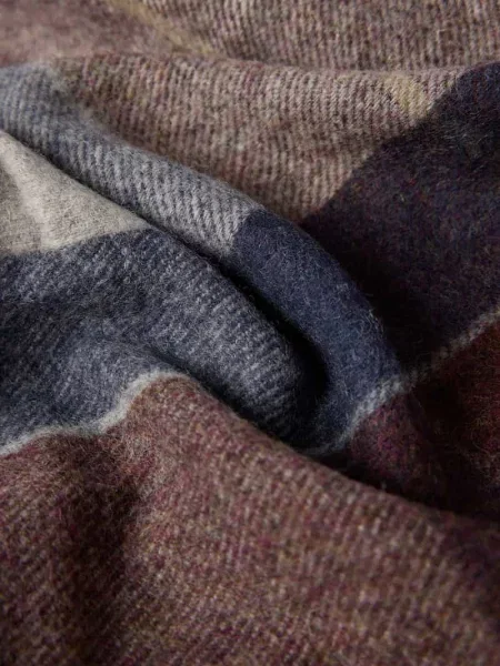 Szal z czystej wełny jagnięcej model ‘INVERNESS’ brązowa