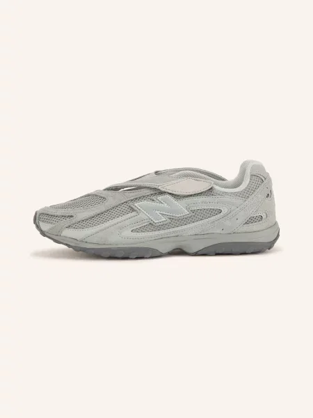 New Balance Sneakersy / světle šedá