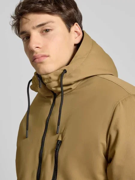 Parka o kroju regular fit z kapturem model ‘CHARLIE’ Jack & Jones beżowa