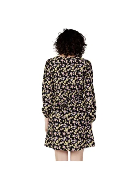 Krótka sukienka mini Jacqueline De Yong w kwiatki z długim rękawem czarna