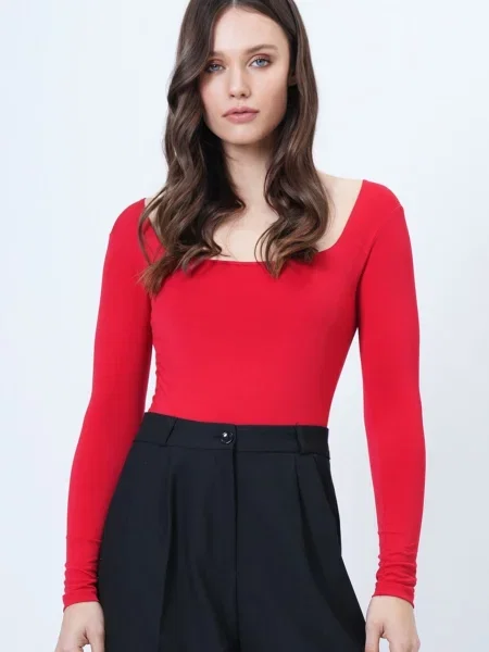 Trend Alaçatı Stili Tricou roșu