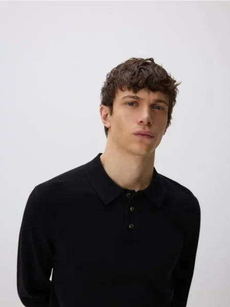 Reserved Джемпер поло з чорний