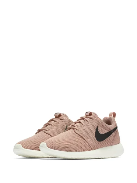 Top Nike negru
