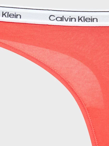 Стринги Calvin Klein