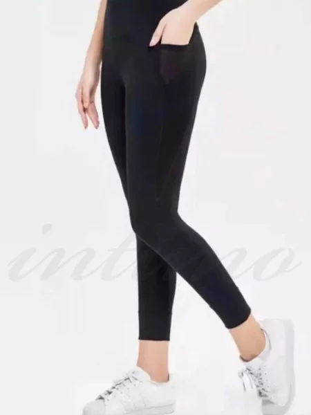 Леггинсы для спорта чорні