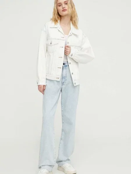 Levi's geacă oversize pentru femei din denim TRUCKER alb