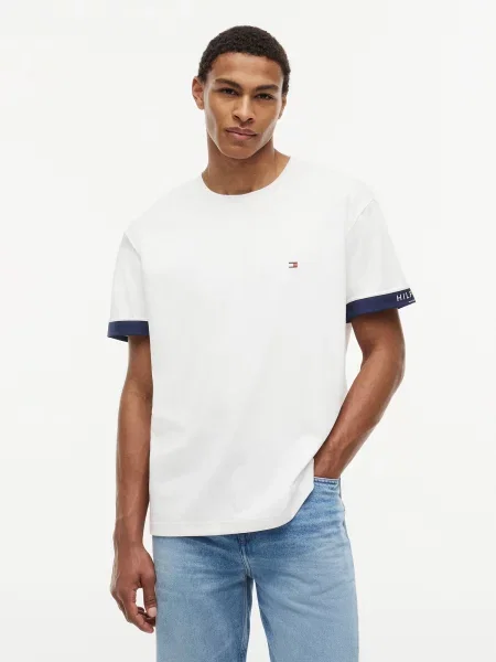 TOMMY HILFIGER Tričko námornícka modrá / čerešňová biela