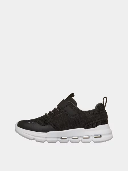 Детские кроссовки Skechers черные