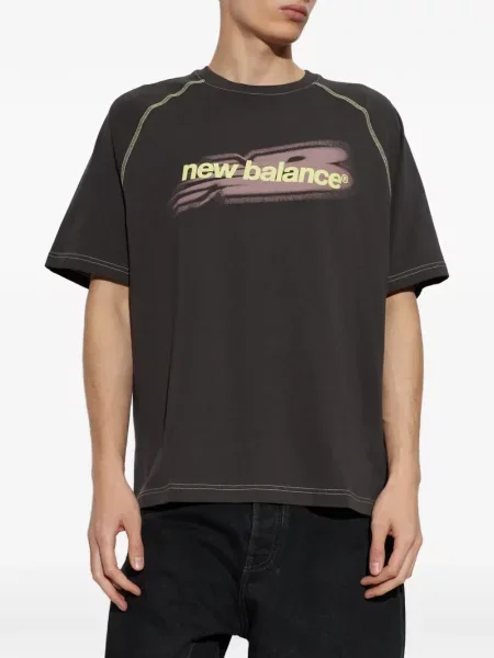 Tricou New Balance cu imagine streetstyle roșu