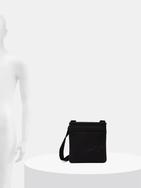 Válltáska Calvin Klein Bold Ck Flatpack fekete