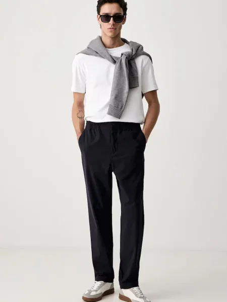 Lacoste pantaloni pentru bărbați
