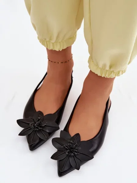Sandale Boto cu model floral negru