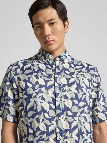 Koszula casual z lnu z kołnierzykiem button-down w kroju regular fit Christian Berg Men granatowa