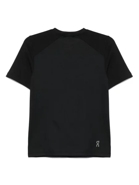 Tricou On negru
