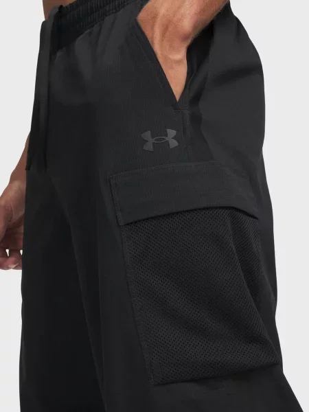 Спортивные штаны Under Armour черные