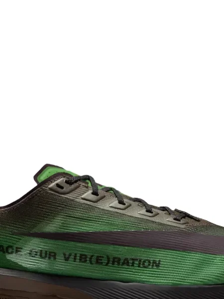 Sneakerși Nike Vomero cu autograf maro