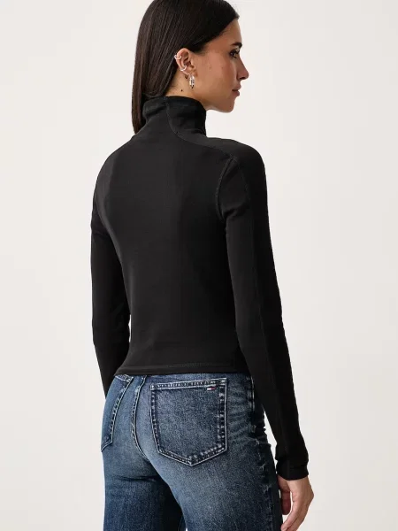Tommy Jeans longsleeve z czarna