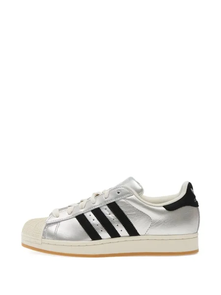 Sneakerși Adidas Superstar cu șireturi din dantelă cu dungi negru