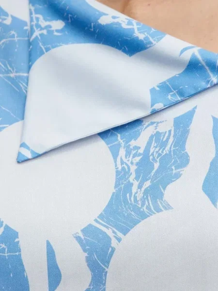 Kratak bluza Tiger Of Sweden s printom s apstraktnim uzorkom plava