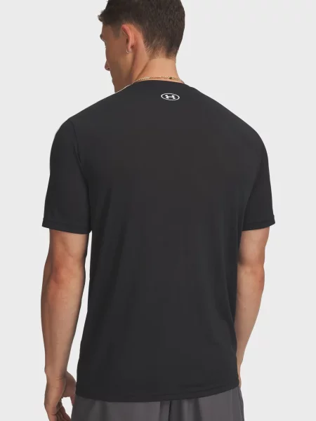 Спортивная футболка Under Armour черная