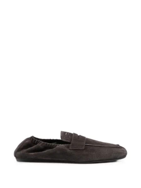Pantofi loafer Prada din piele de căprioară maro