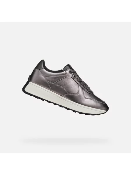 Sneakerși Geox argintiu