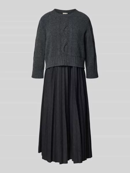 Sukienka casualowa o linii a w dzianinowej i plisowanej optyce Weekend Max Mara