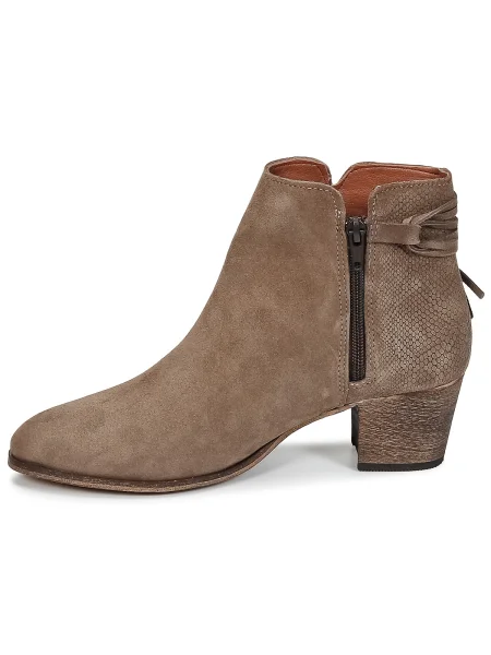 Pantofi Betty London maro
