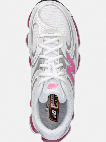 New Balance női sportcipő fehér