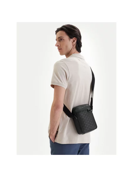 Tommy Hilfiger Torbica za okrog pasu Th Modern Mini Reporter črna
