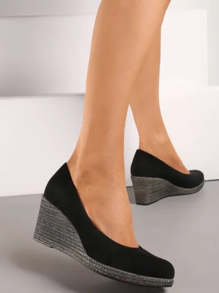Pantofi cu toc Inny din piele cu platformă negru