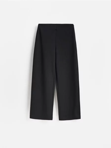 Reserved Pantaloni cu negru
