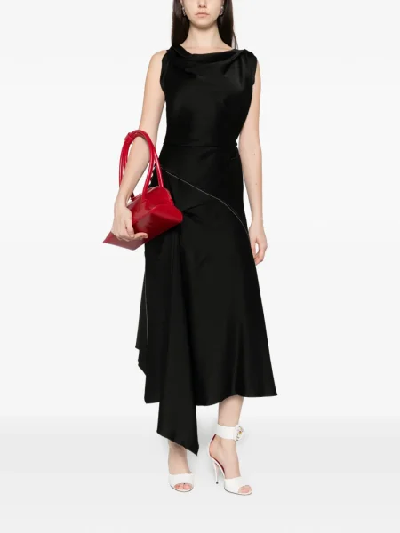 Rochie Victoria Beckham de costum negru