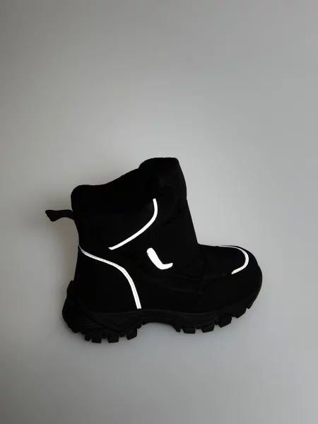 Утепленные сапоги Reserved черные