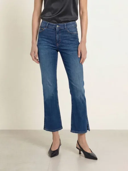 Marc Cain Jeansy Cropped Forli Z Kamyczkami Ozdobnymi blau