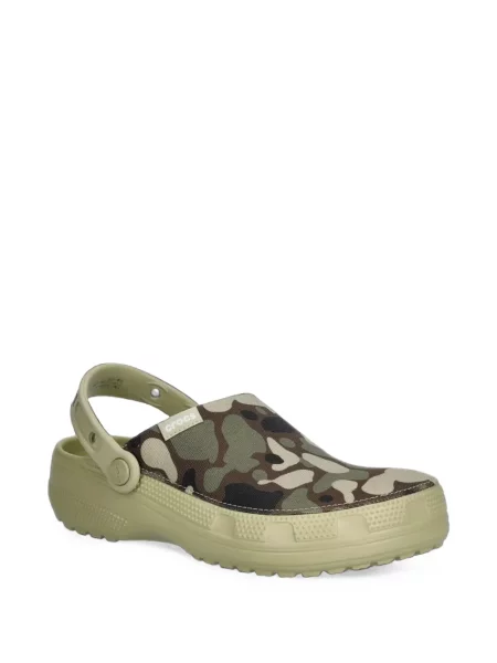 Papuci Crocs cu imagine slingback cu model camuflaj verde