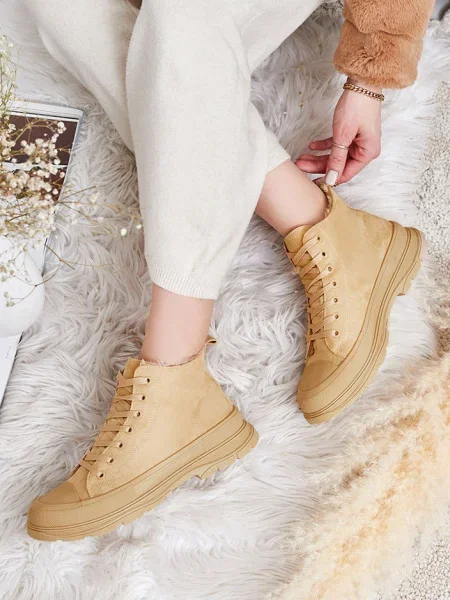 Sneakerși Resti