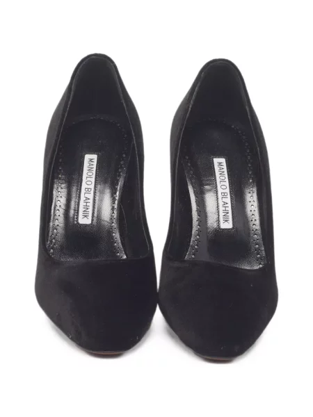 Pantofi cu toc Manolo Blahnik de catifea negru