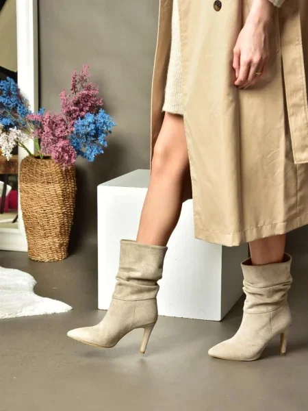 Gležnjarji Fox Shoes iz semiša bež