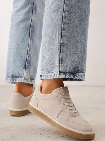 Sneakers VICES în stil Basic cu inserții din imitație de nubuc Akila închis bej