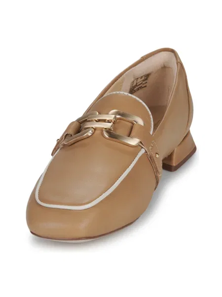 Pantofi Clarks bej