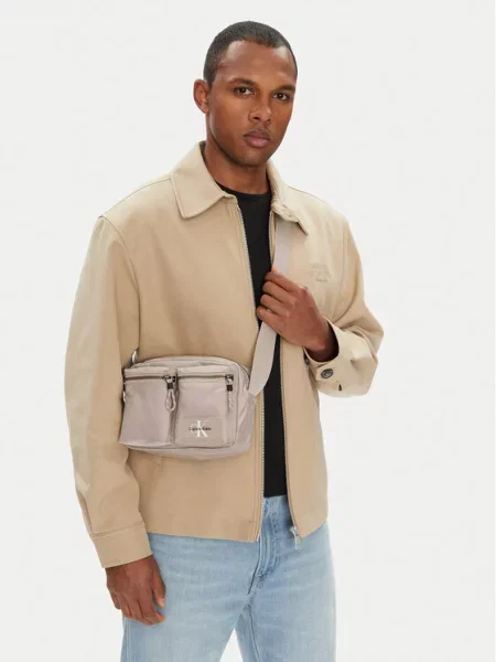 Calvin Klein Ľadvinka Tech Utility Camera Bag Écru