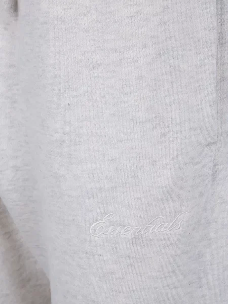 Бягане панталон Fear Of God Essentials бродирани сиво