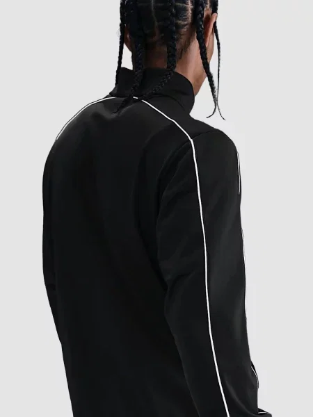 Костюмный спортивный костюм Nike черный