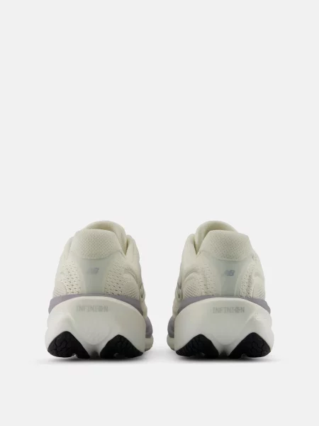 Кроссовки New Balance белые