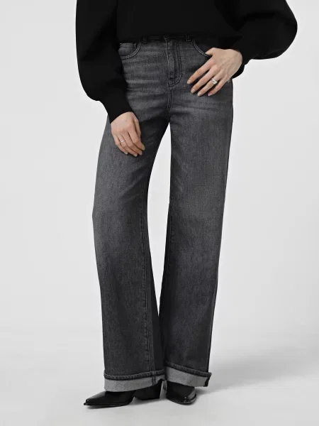 Прямые джинсы Emporio Armani серые
