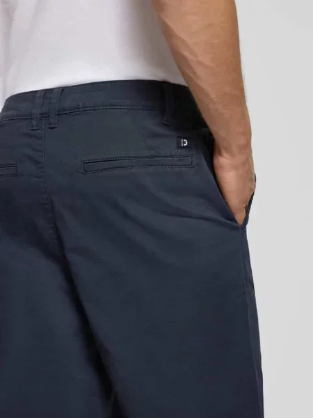 Chinosy o kroju relaxed fit z mieszanki bawełny Tom Tailor Denim granatowe