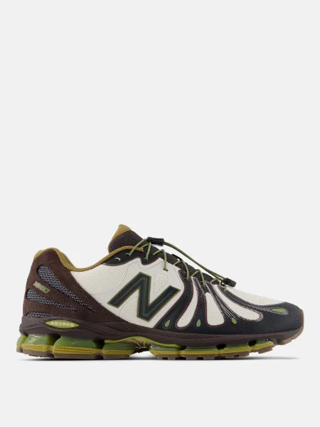 Кросівки New Balance коричневі